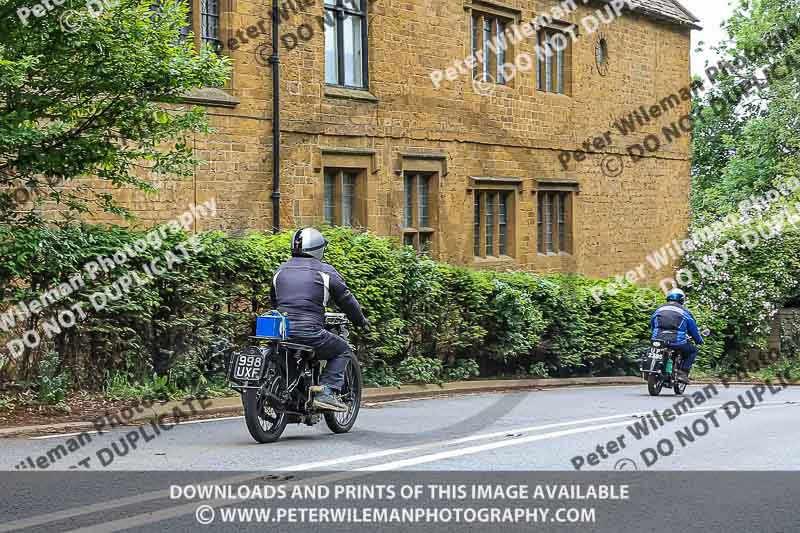 Vintage motorcycle club;eventdigitalimages;no limits trackdays;peter wileman photography;vintage motocycles;vmcc banbury run photographs